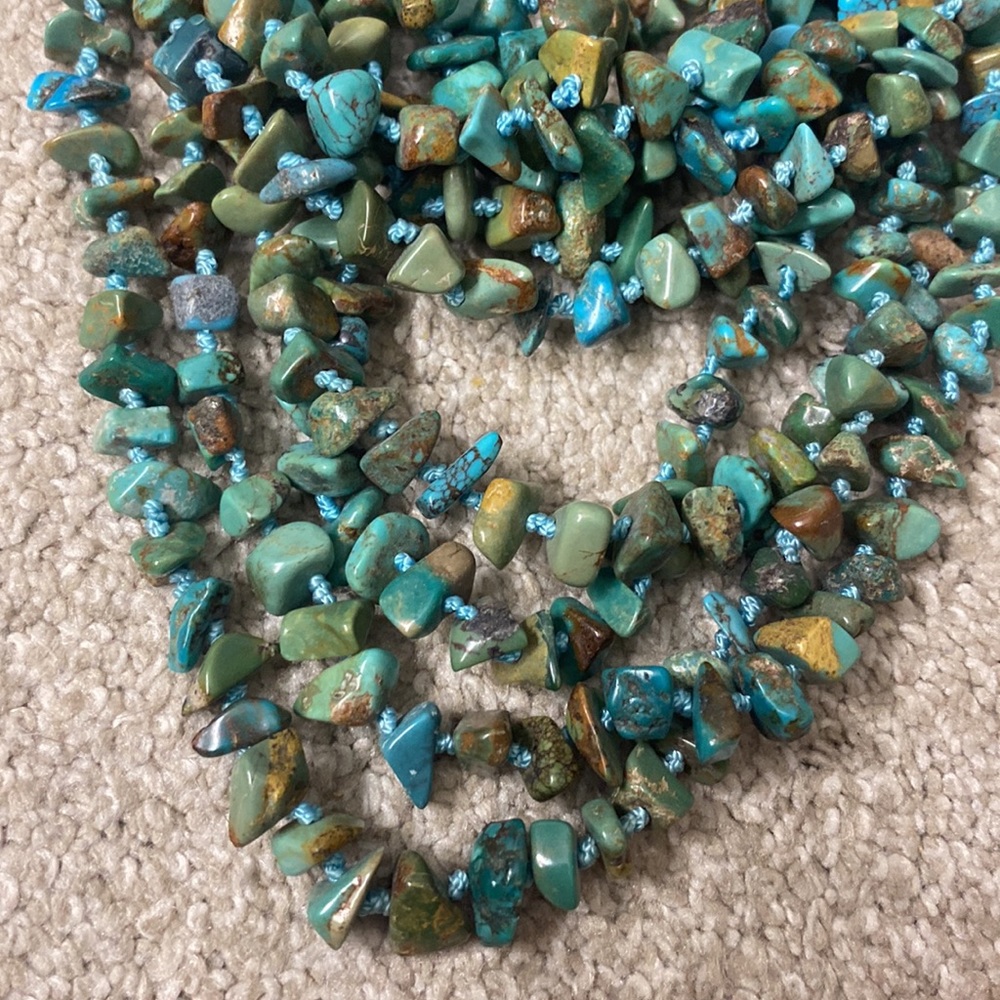 Turquoise layers necklace - Picture 2 of 2
